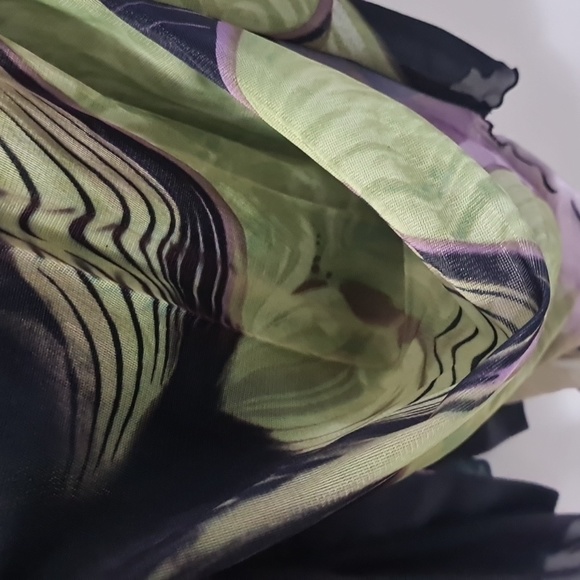 BELLISSIMA lime gorgeous top - Picture 4 of 11